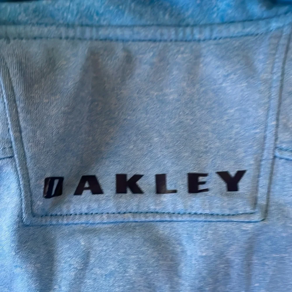 Oakley Polo Shirt Mens Medium Blue Casual Golf Outdoors Hiking - Picture 8 of 9